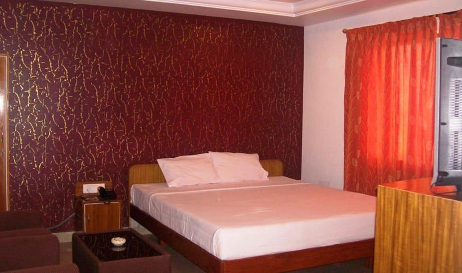 Hotel Sri Srinivasa Residency Kadapa Exterior foto